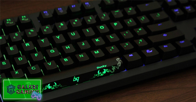 Ducky Keyboard Si Kecil Bersuara Nyaring di Meja Gaming!